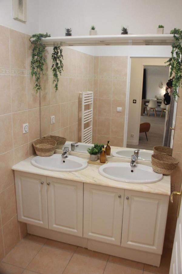 La Villa Ondine - Spacieux Appartement Sur Les Collines Nicoises - Piscine - 2 Parkings - Clim - Wifi نيس المظهر الخارجي الصورة
